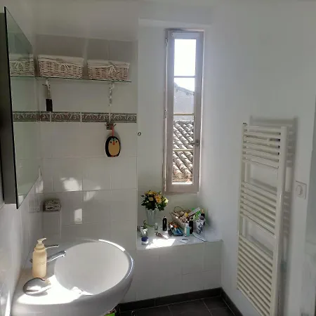 Habitación en casa particular Maison Paisible Avec Parking